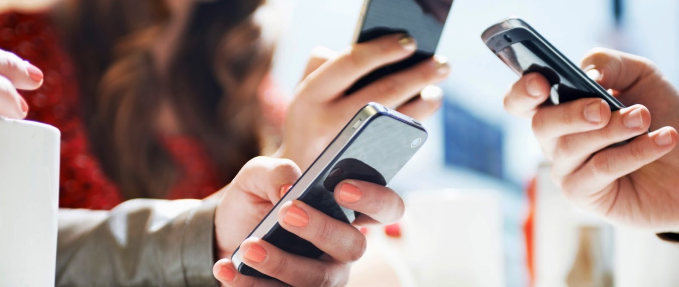 4 Manfaat Smartphone untuk Mendukung Aktivitas Sehari-hari