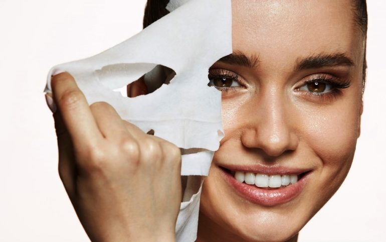 Tips Memakai Sheet Mask yang Tepat agar Memberikan Hasil yang Optimal