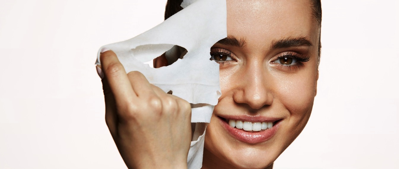 5 Tips Memakai Sheet Mask yang Tepat agar Memberikan Hasil yang Optimal
