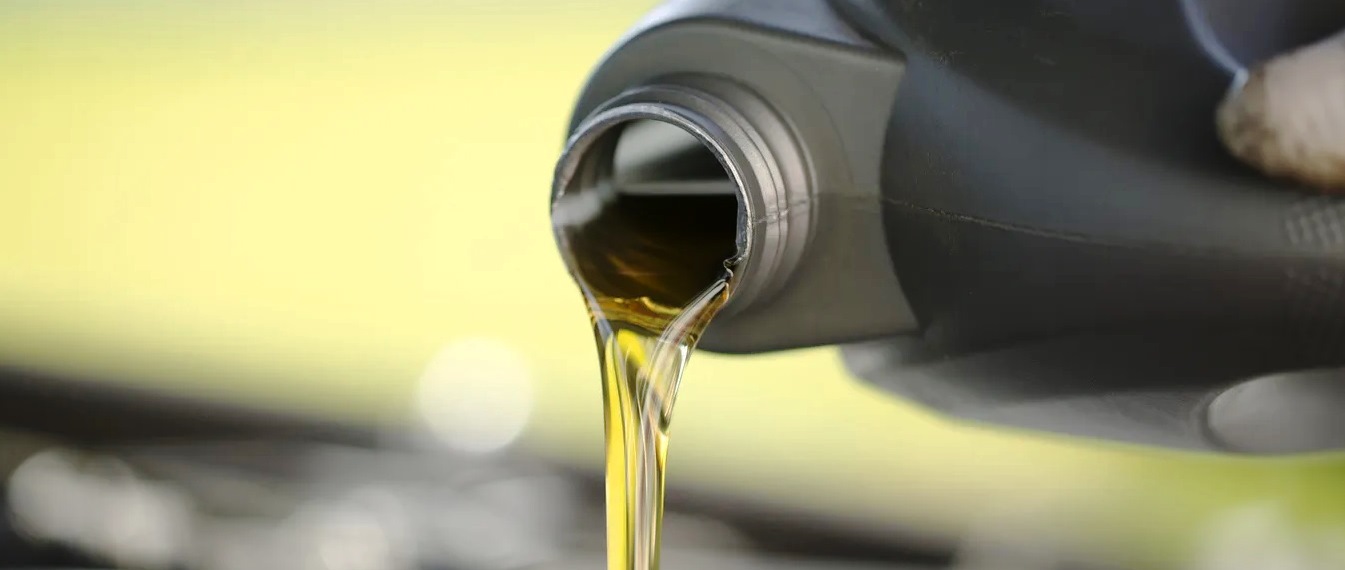Kenali Fungsi Oli Motor untuk Mesin yang Perlu Diketahui dan Dipahami