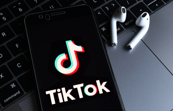 Topping TikTok dari by.U
