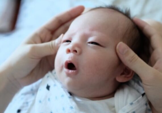Penyebab Rambut Bayi Botak di Depan dan Tips untuk Merawatnya