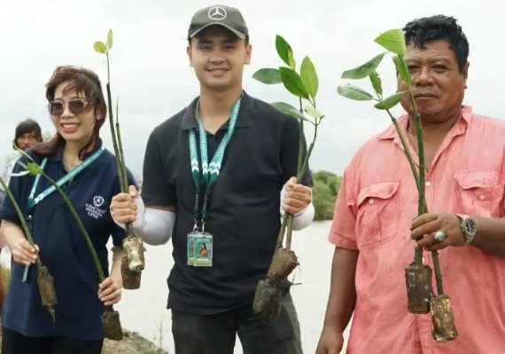 Universitas Pertamina Lanjutkan Aksi Lingkungan Lewat Penanaman Mangrove di Muara Gembong