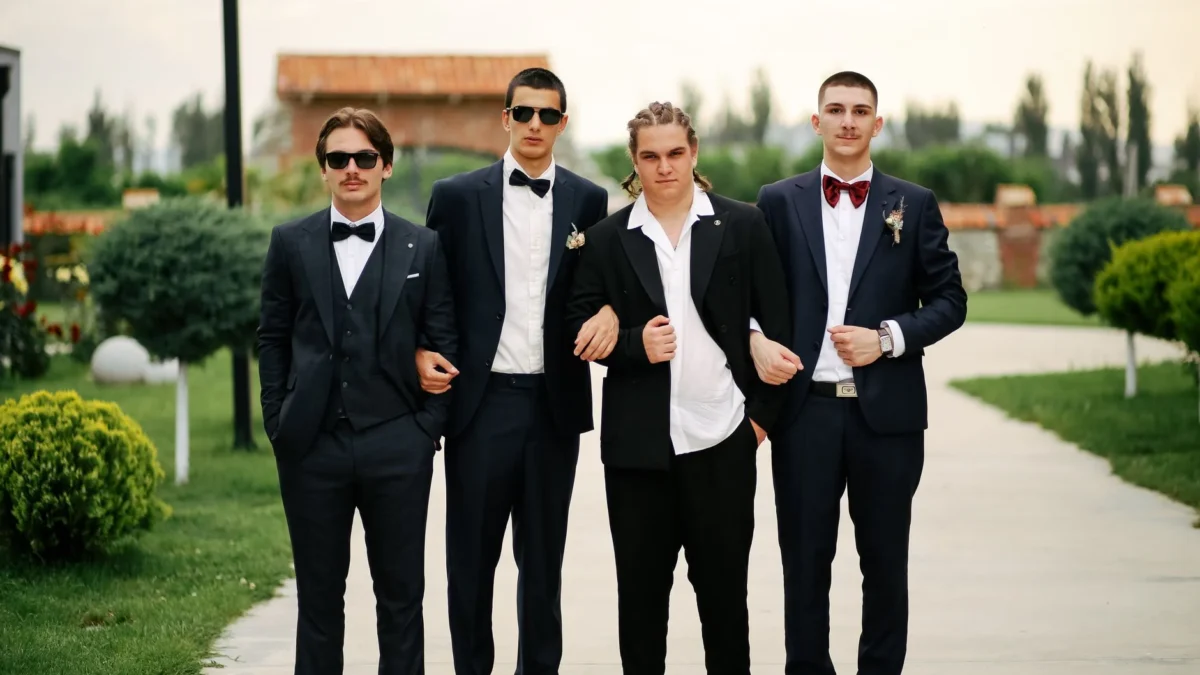Ide OOTD Acara Formal Elegan dan Klasik untuk Tampil Mempesona